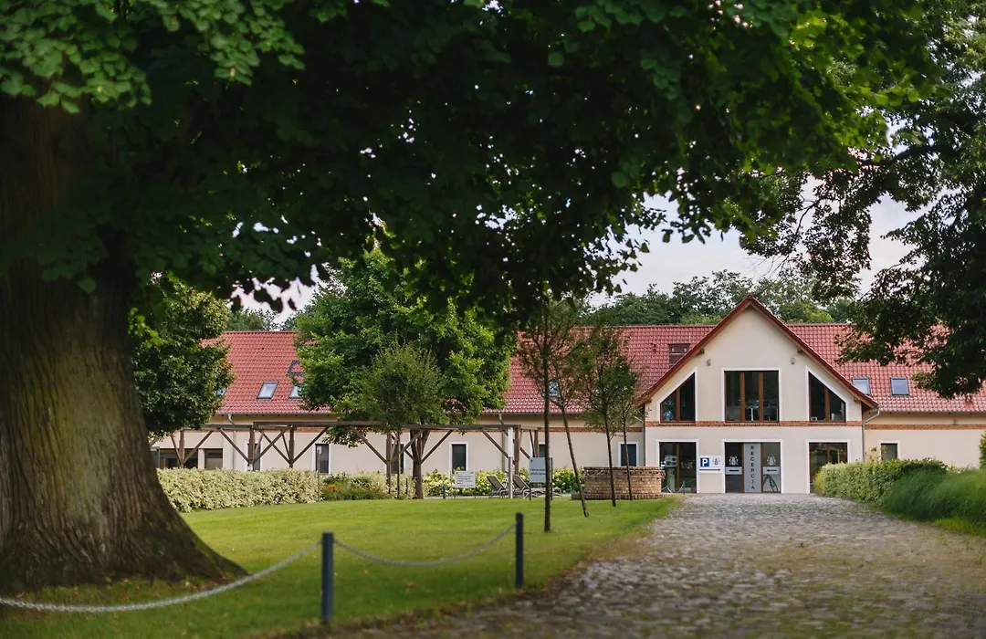 Dwór Kolesin-1